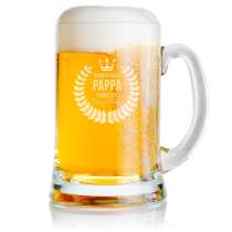 0,5 liter ølseidel med flott personlig motiv. Overrask pappa, bror, onkel, bestefar, kompisen eller en venn med sitt eget ølkrus.

Laget i Italia i ekstra hvit kvalitetsglass. Tradisjonelt ølkrus med avrundet håndtak og stor bunn for å gjøre den stabil. Perfekt til å servere pilsner og IPA-øl. 