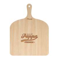 Pizzaspade med motiv, med din egen tekst lasergravert på. Til deg selv, eller en flott og unik gave til en som setter pris på litt ekstra i hverdagen.

Velg motiv her:
<div class="motif-wrapper"><div><a href="/pizzaspade-41x30-cm-med-pizzamotiv"><img src="https://www.nameon.no/media/wysiwyg/gravering/pizza/thumbnails/pizzaspade41x30cm/pizzaspade41x30cm-med-pizzamotiv.png"></a></div><div><a href="/pizzaspade-41x30-cm-med-pizzamotiv-2"><img src="https://www.nameon.no/media/wysiwyg/gravering/pizza/thumbnails/pizzaspade41x30cm/pizzaspade41x30cm-med-pizzamotiv-2.png"></a></div><div><a href="/pizzaspade-41x30-cm-med-pizzatekst"><img src="https://www.nameon.no/media/wysiwyg/gravering/pizza/thumbnails/pizzaspade41x30cm/pizzaspade41x30cm-med-pizzatekst.png"></a></div><div><a href="/pizzaspade-41x30-cm-med-pizzatekst-og-motiv"><img src="https://www.nameon.no/media/wysiwyg/gravering/pizza/thumbnails/pizzaspade41x30cm/pizzaspade41x30cm-med-pizzatekst-og-motiv.png"></a></div><div><a href="/pizzaspade-41x30-cm-med-navn"><img src="https://www.nameon.no/media/wysiwyg/gravering/pizza/thumbnails/pizzaspade41x30cm/pizzaspade41x30cm-med-navn.png"></a></div><!--<div><a href="/pizzaspade-41x30-cm-med-pappamotiv"><img src="https://www.nameon.no/media/wysiwyg/gravering/pizza/thumbnails/pizzaspade41x30cm/pizzaspade41x30cm-med-pappamotiv.png"></a></div>--><div><a href="/pizzaspade-41x30-cm-med-bladmotiv"><img src="https://www.nameon.no/media/wysiwyg/gravering/pizza/thumbnails/pizzaspade41x30cm/pizzaspade41x30cm-med-bladmotiv.png"></a></div></div>