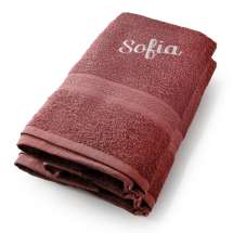 Badehåndkle Lyon – Gjør hverdagen litt mer personlig

Gi noen du er glad i en luksuriøs og personlig opplevelse med våre badehåndklær Lyon. 

<i>Bestill en enda finere gave med samme navn og farge. Dette er et sett med 2 identiske, så du alltid har et for hånden.</i>