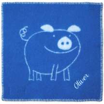 Nyt komfort og varme med Tinde-sitteunderlagene, laget av 100% tovet ull av høy kvalitet. 

Med fokus på både funksjonalitet og estetikk, tilbyr de den ideelle kombinasjonen av komfort og stil. 

De naturlige ullfibrene gir en myk og behagelig overflate å sitte på, samtidig som de er varmeisolerende, perfekte for enhver anledning.