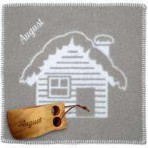 Turkoppen, sammen med et varmt og godt sitteunderlag fra Tinde i 100% tovet ull. Med samme navn på begge.