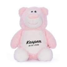 Kjempesøt lyserosa bamse.
Bamsen har rosa og hvit myk pels, rosa nese og sorte øyne. 
Perfekte kompisen som kan bli med på alle slags eventyr!
Broder med navn på magen for å gi et enda mer personlig preg.
